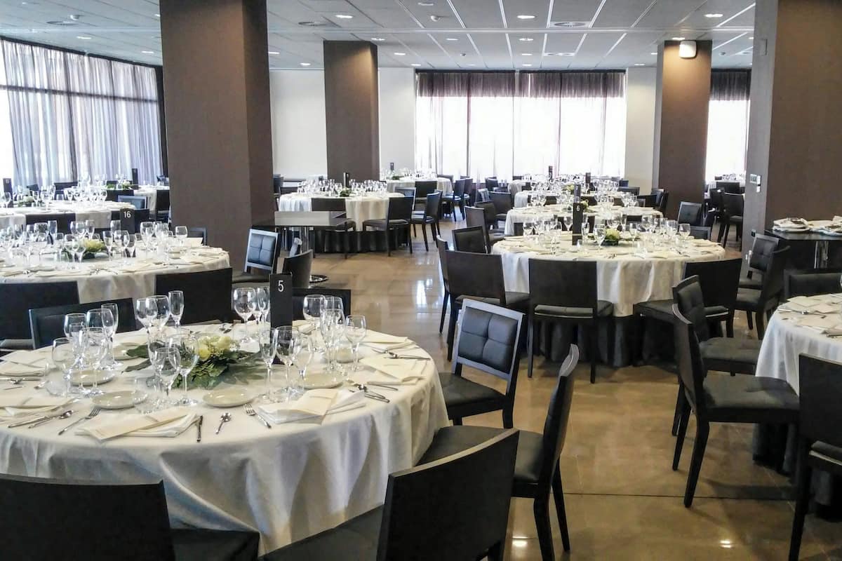 Chambre familiale | Restaurant | Spécialités cuisine locale