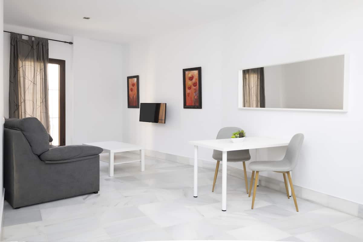 Apartment (2 Occupants) | Living area | Flat-screen TV