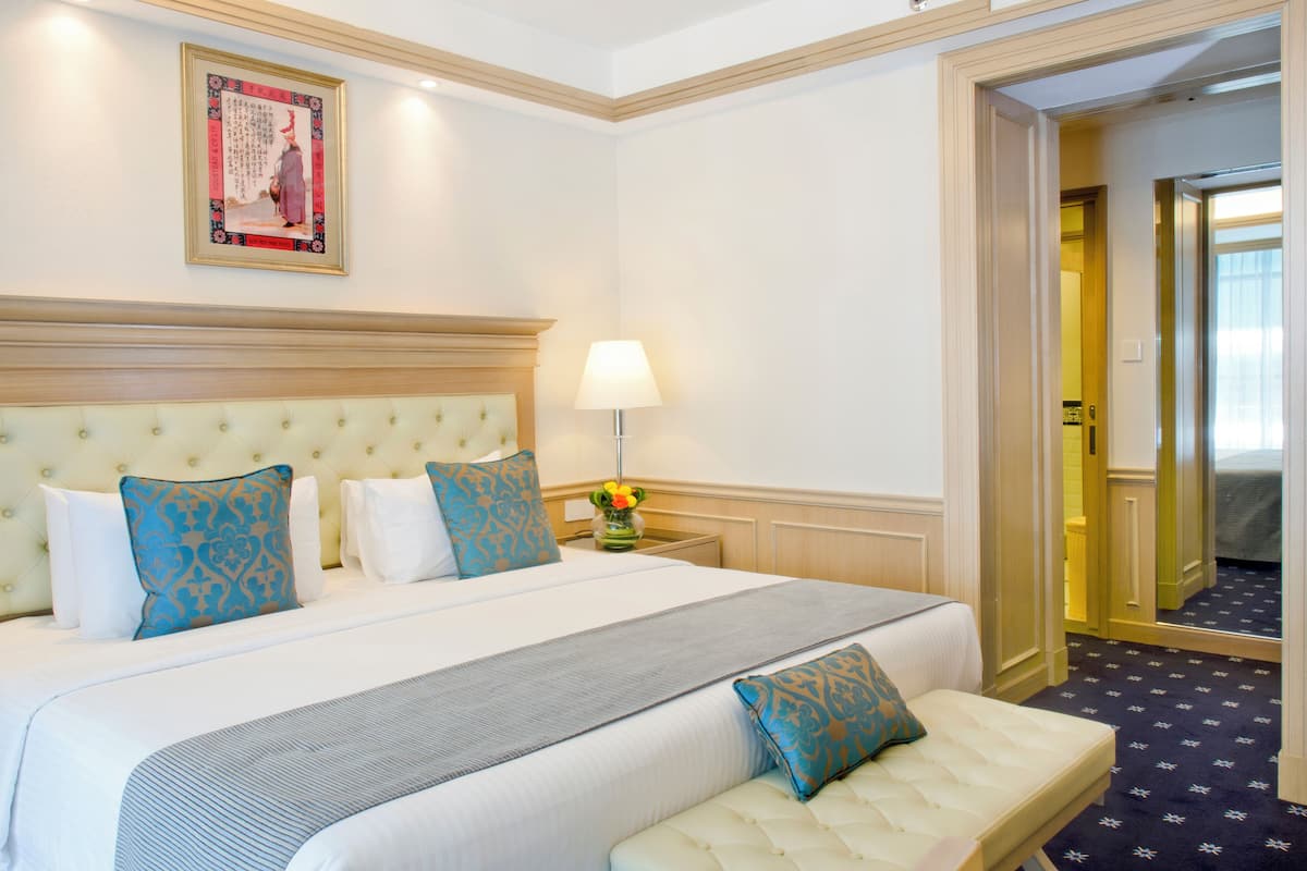 Kahden hengen superior-huone (kaksi sänkyä) | Minibaari, tallelokero huoneessa, työpöytä, pimennysverhot