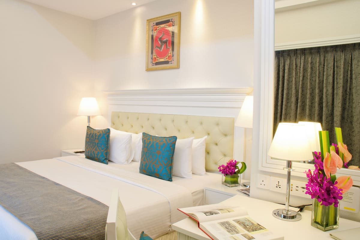 Studio Room | Minibaari, tallelokero huoneessa, työpöytä, pimennysverhot