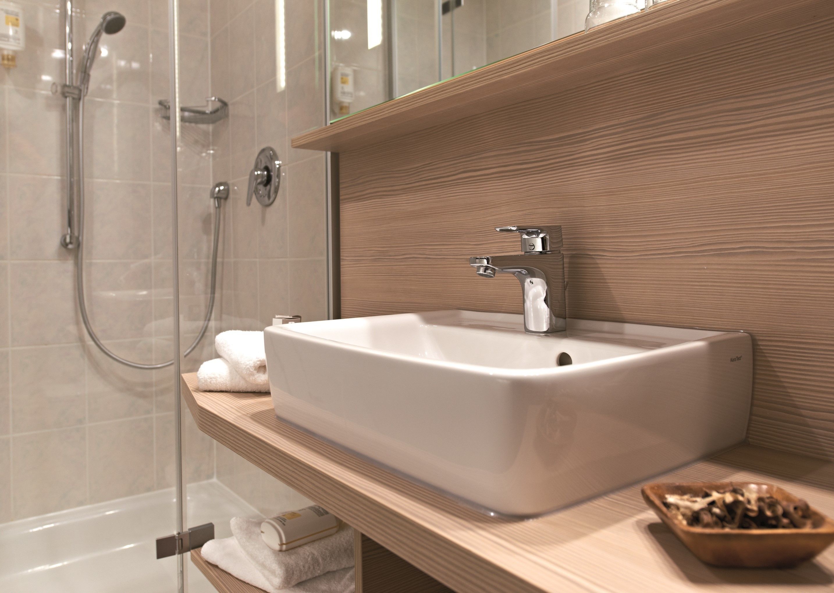 deep-soaking bathtub, free toiletries, hair dryer, slippers