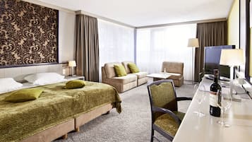 Deluxe-Doppelzimmer | Hochwertige Bettwaren, Zimmersafe, Schreibtisch, kostenloses WLAN