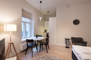 Studio Économique | Fer et planche à repasser, Wi-Fi gratuit, draps fournis