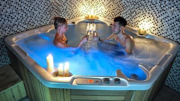Indoor spa tub