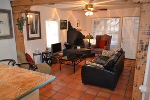 Appartamento, 2 camere da letto | Con stile personalizzato, con arredamento individuale, Wi-Fi gratuito