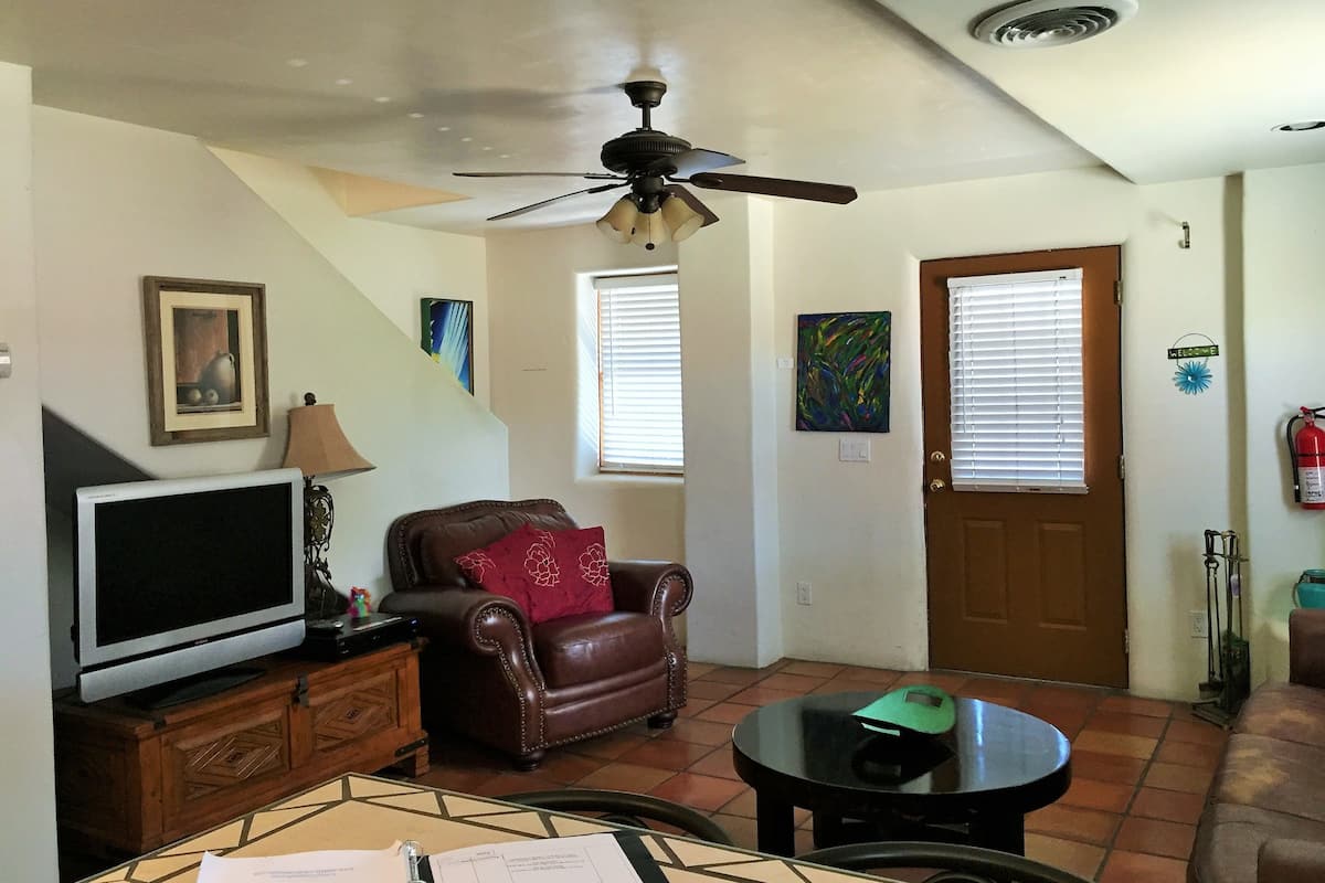 House, 2 Bedrooms | Individually decorated, individually furnished, free WiFi, bed sheets