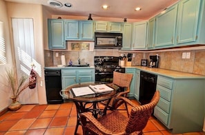 Apartment, 1 Queen Bed with Sofa bed | Individually decorated, individually furnished, free WiFi, bed sheets