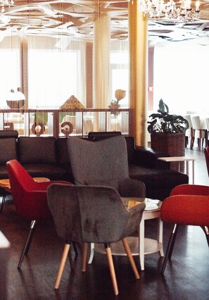 Breakfast, lunch, dinner served; German cuisine, al fresco dining 