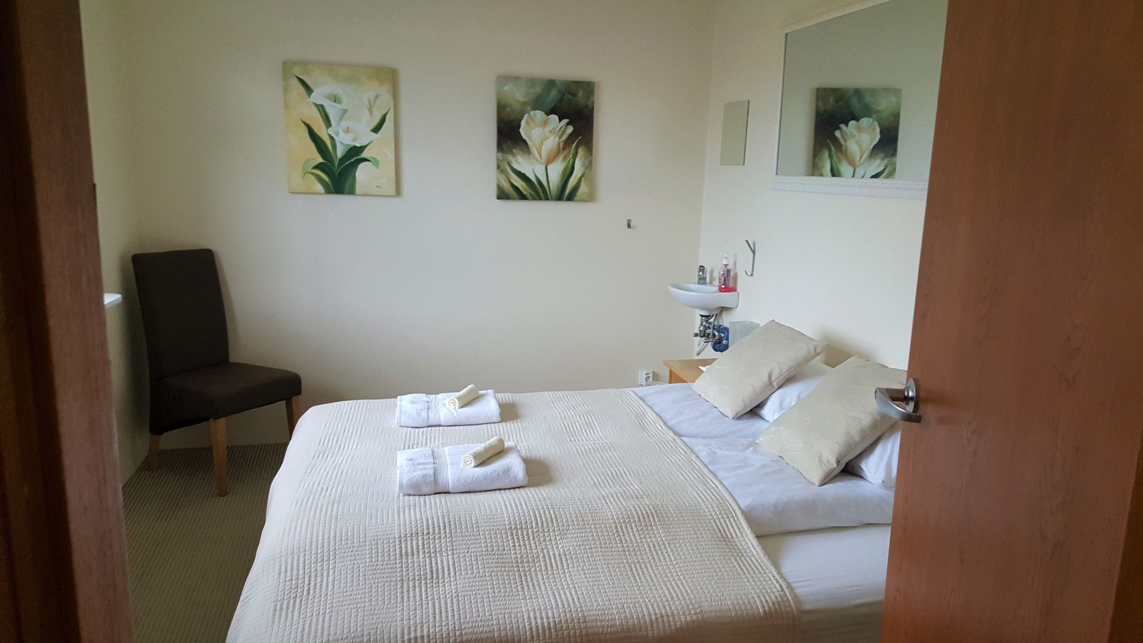 Double Room, Shared Bathroom | Blackout drapes, free WiFi