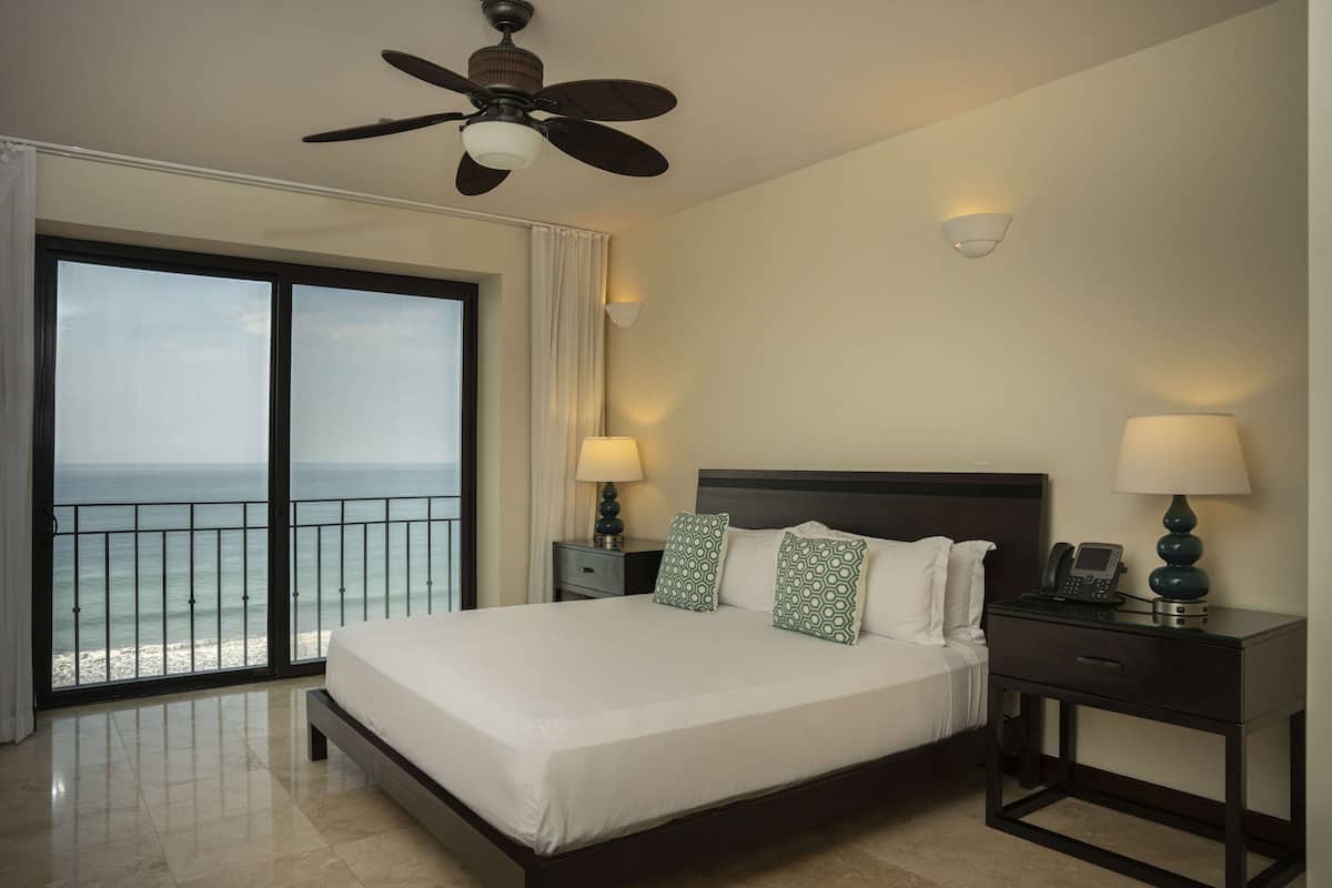 1 bedroom, premium bedding, down duvets, in-room safe