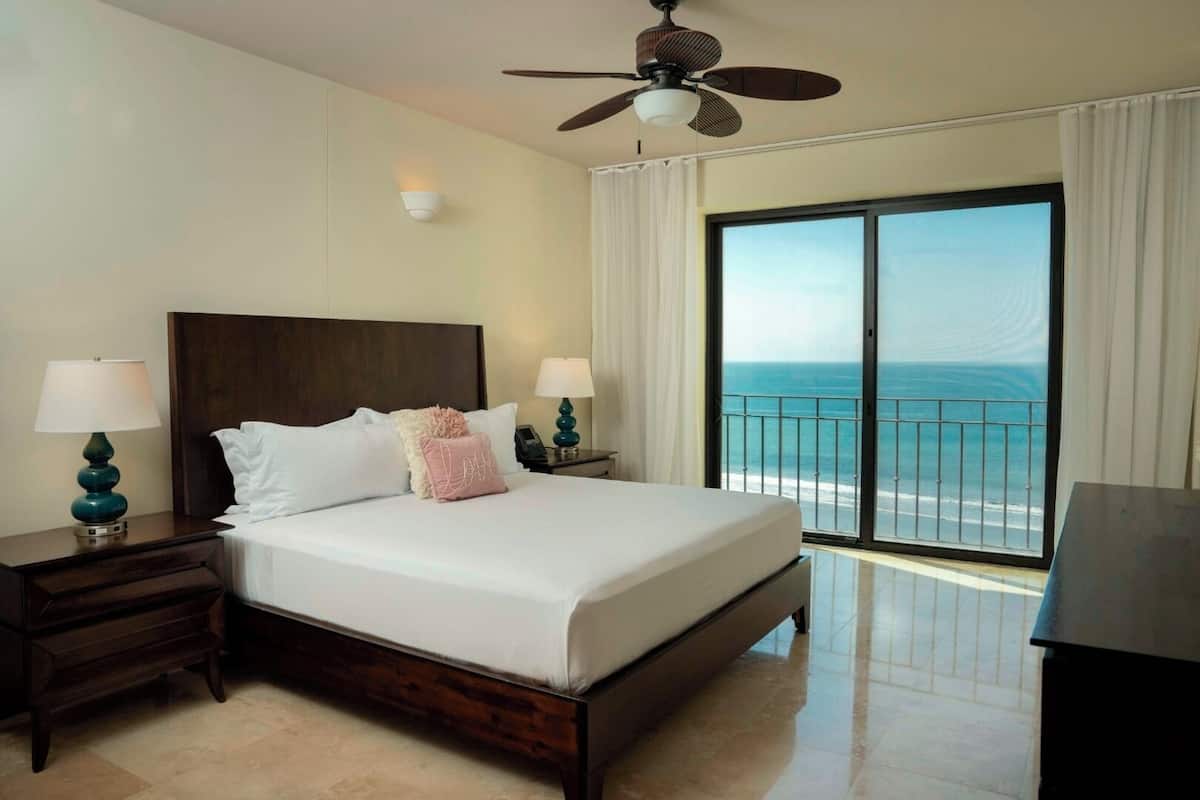 1 bedroom, premium bedding, down duvets, in-room safe