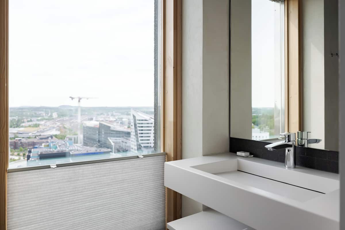 room (ultimate solo) | bathroom | shower, free toiletries, hair dryer, towels