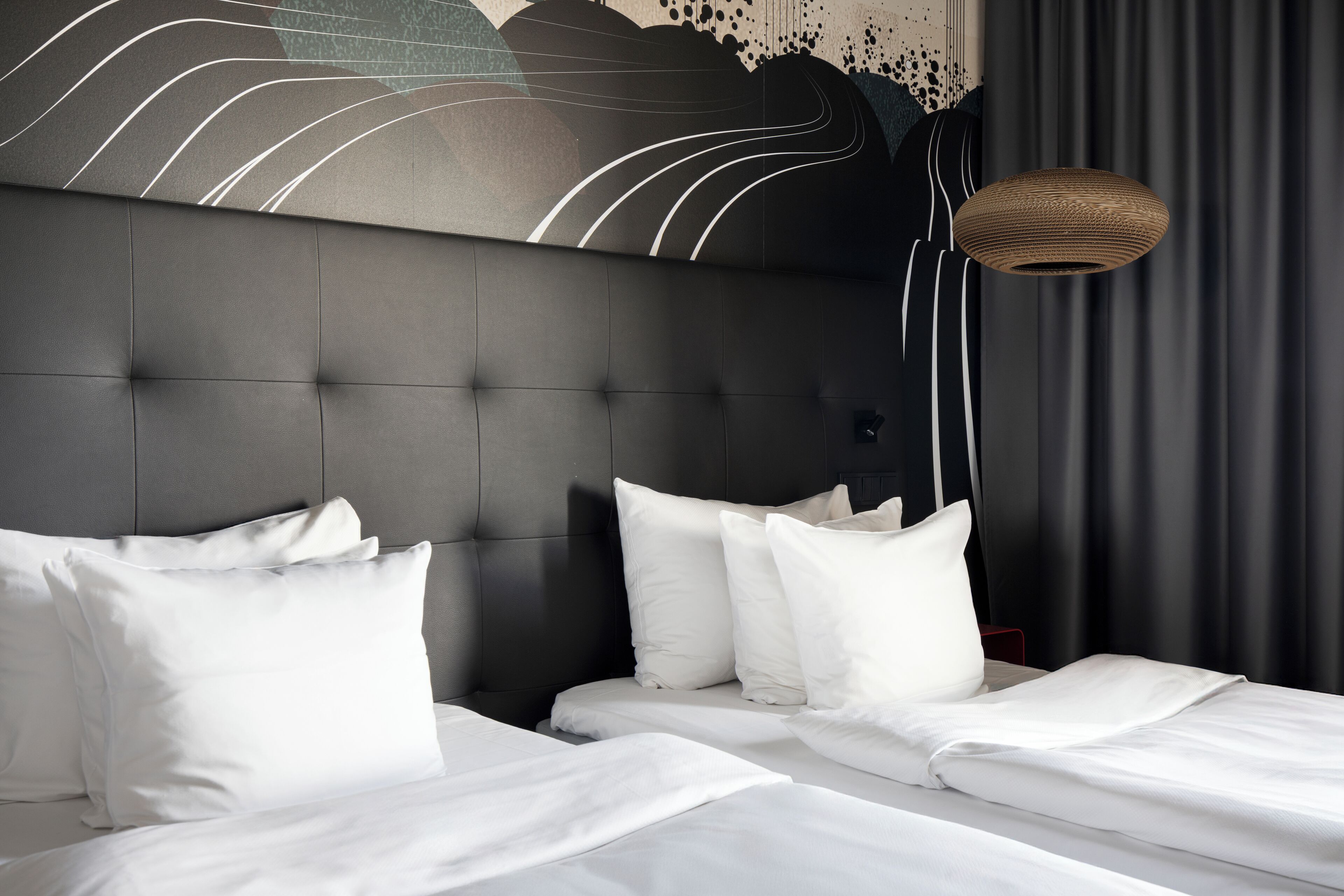 Phòng (Solo Up) | Minibar, két bảo mật tại phòng, trang trí kh ác biệt, bàn 