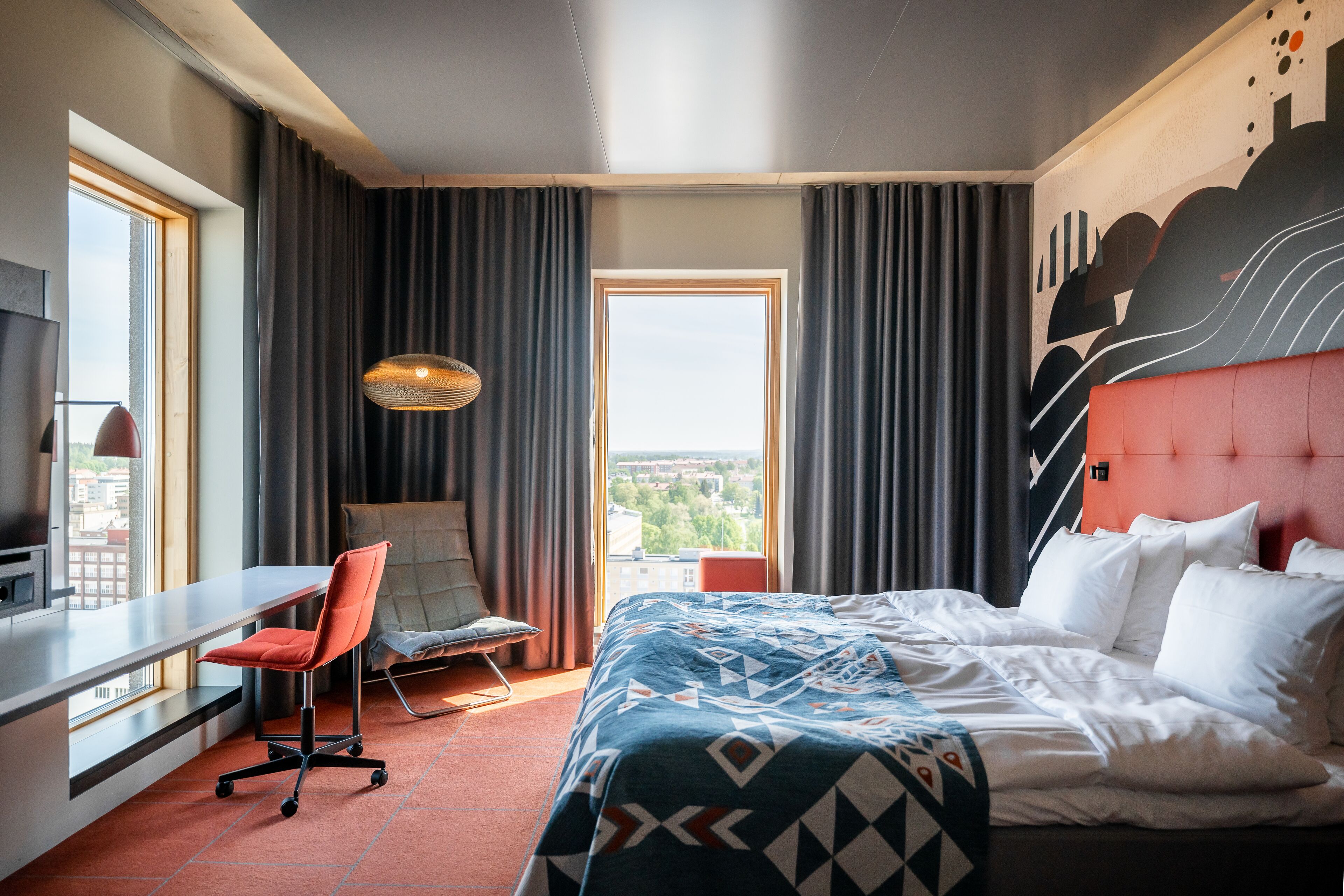 room (solo supreme with divan sofa) | minibar, in-room safe, individually decorated, desk