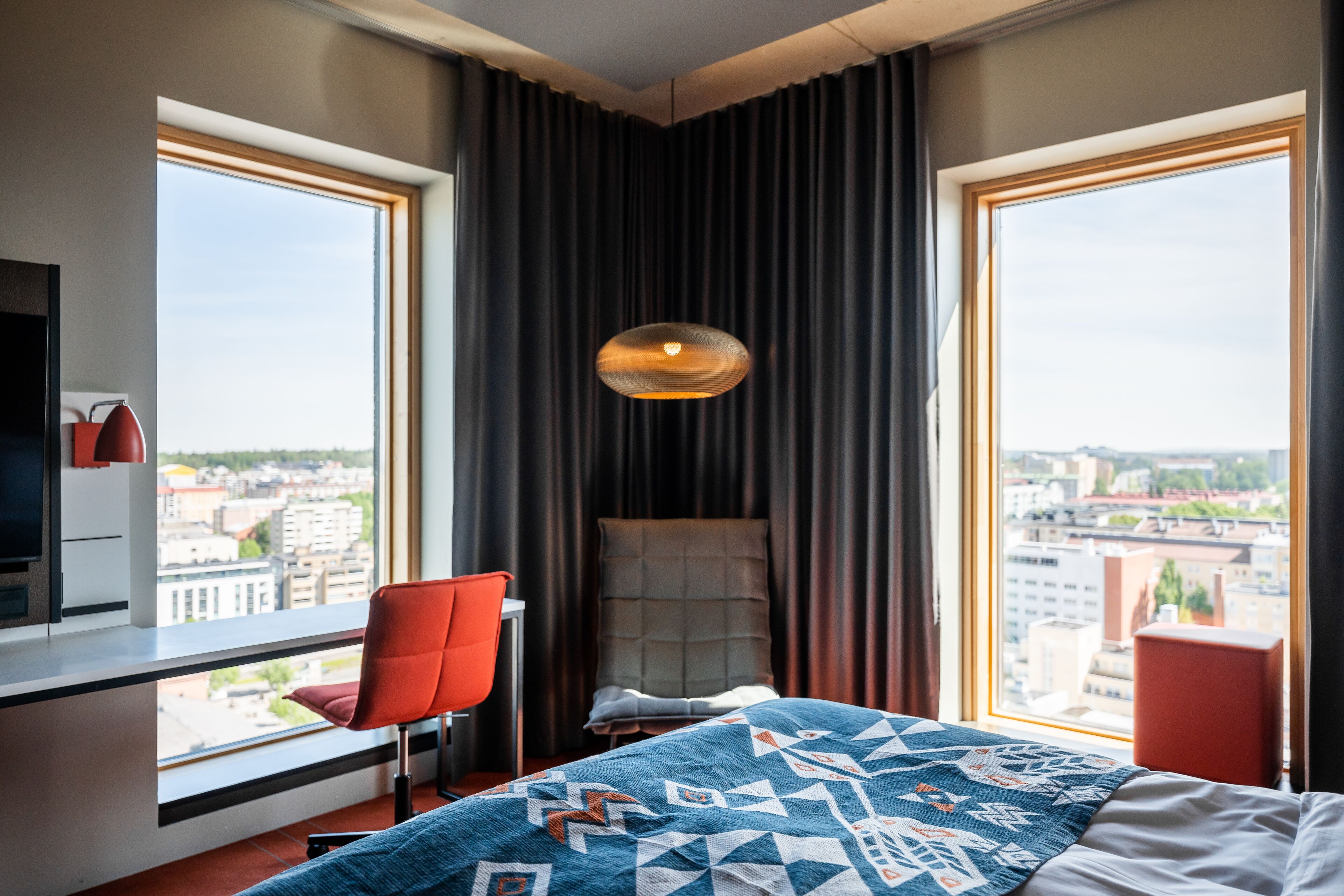 room (solo supreme with divan sofa) | minibar, in-room safe, individually decorated, desk