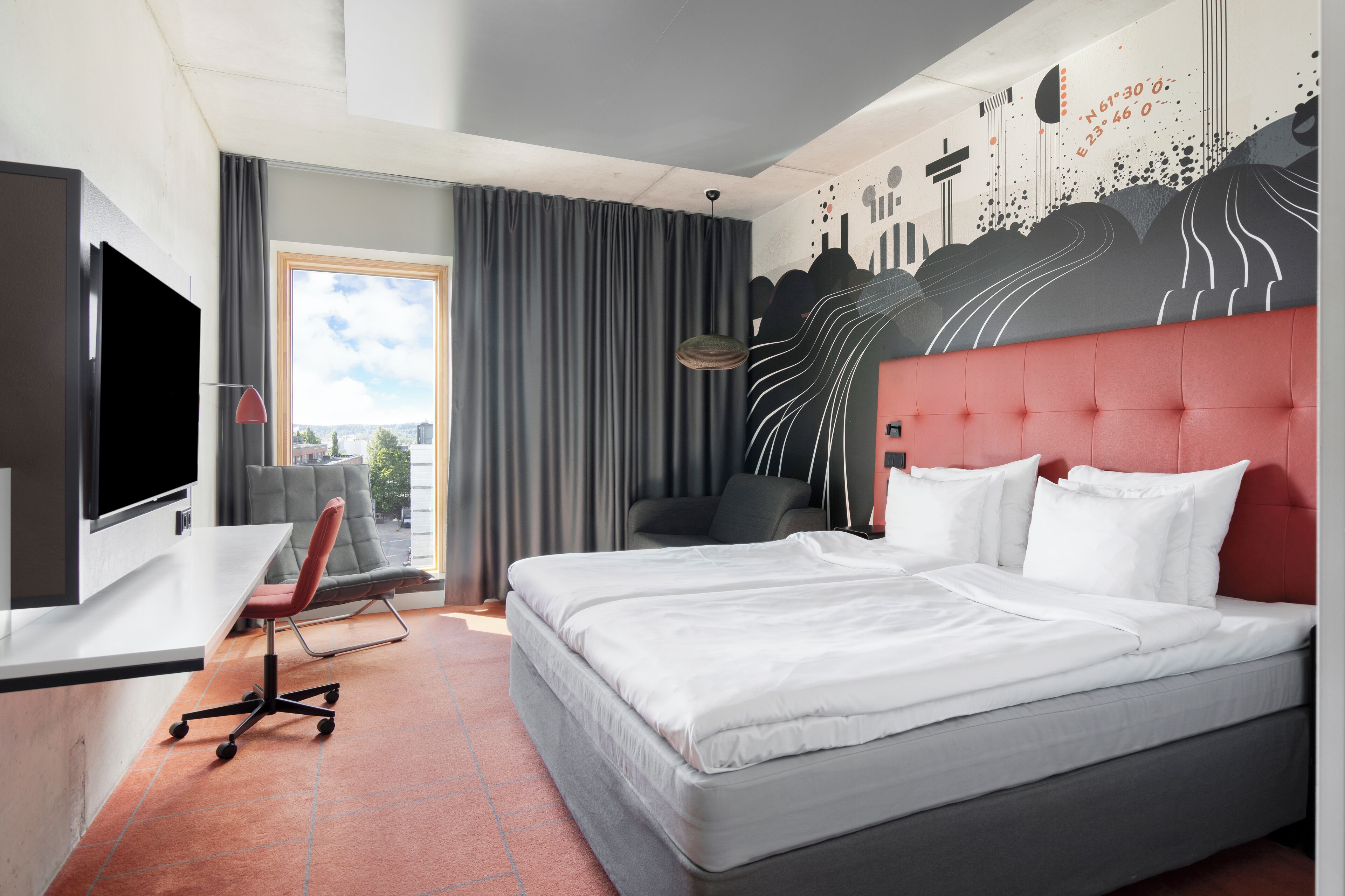 Room, 1 King Bed | Minibar, in-room safe, individually decorated, desk