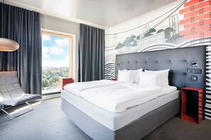 Room (Solo Supreme with divan sofa) | Minibar, in-room safe, individually decorated, desk