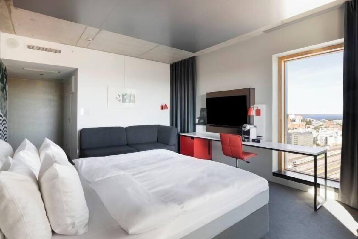 Minibar, in-room safe, individually decorated, desk