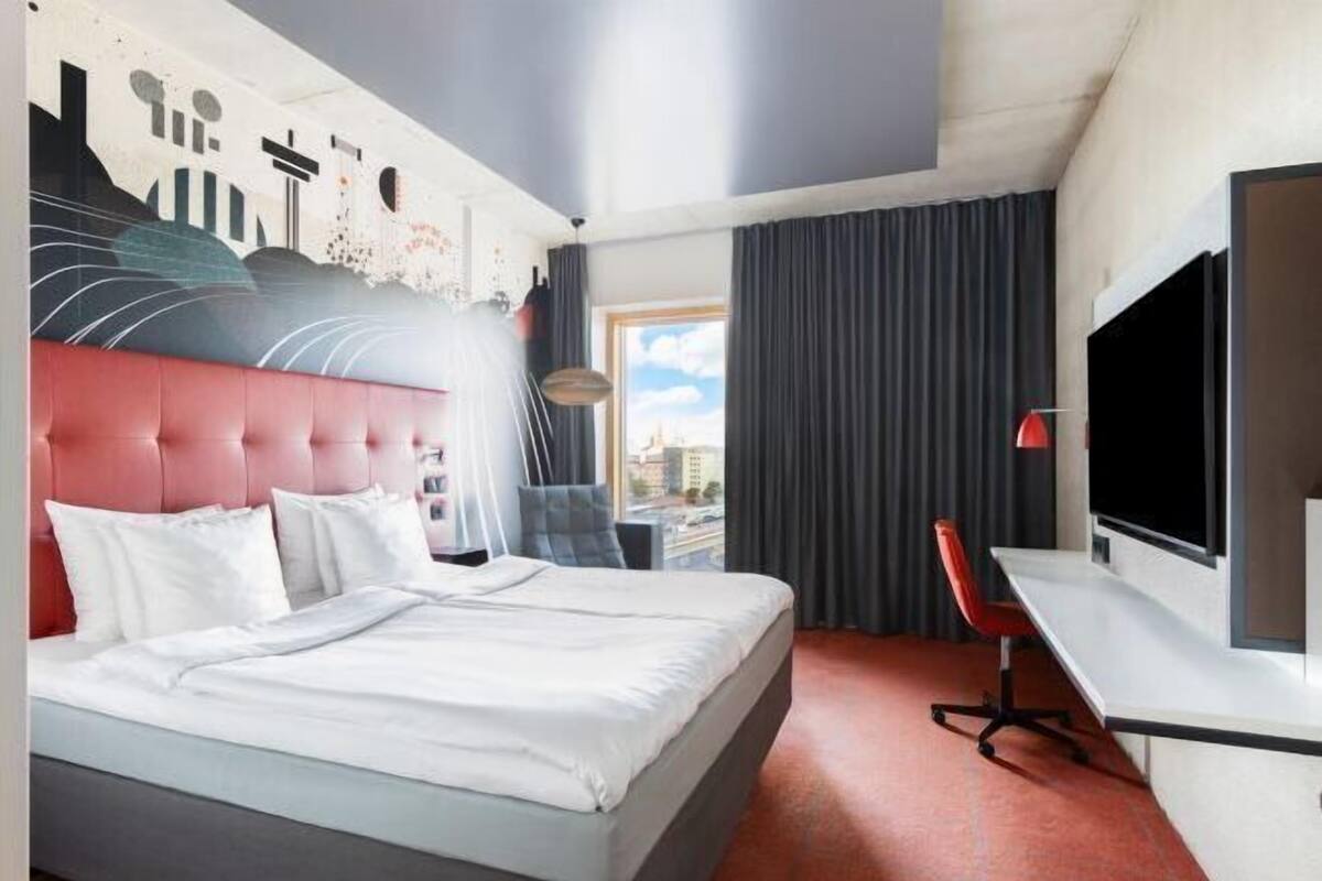 Minibar, in-room safe, individually decorated, desk