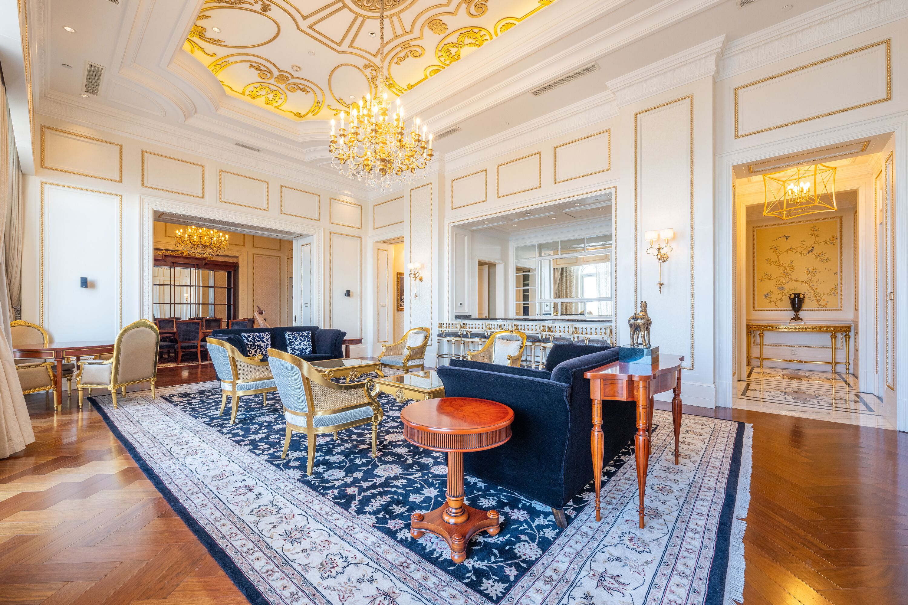 總統套房, 2 間臥室, 海景 | 客廳 | 47 吋LCD 電視連數碼電視頻道、電視