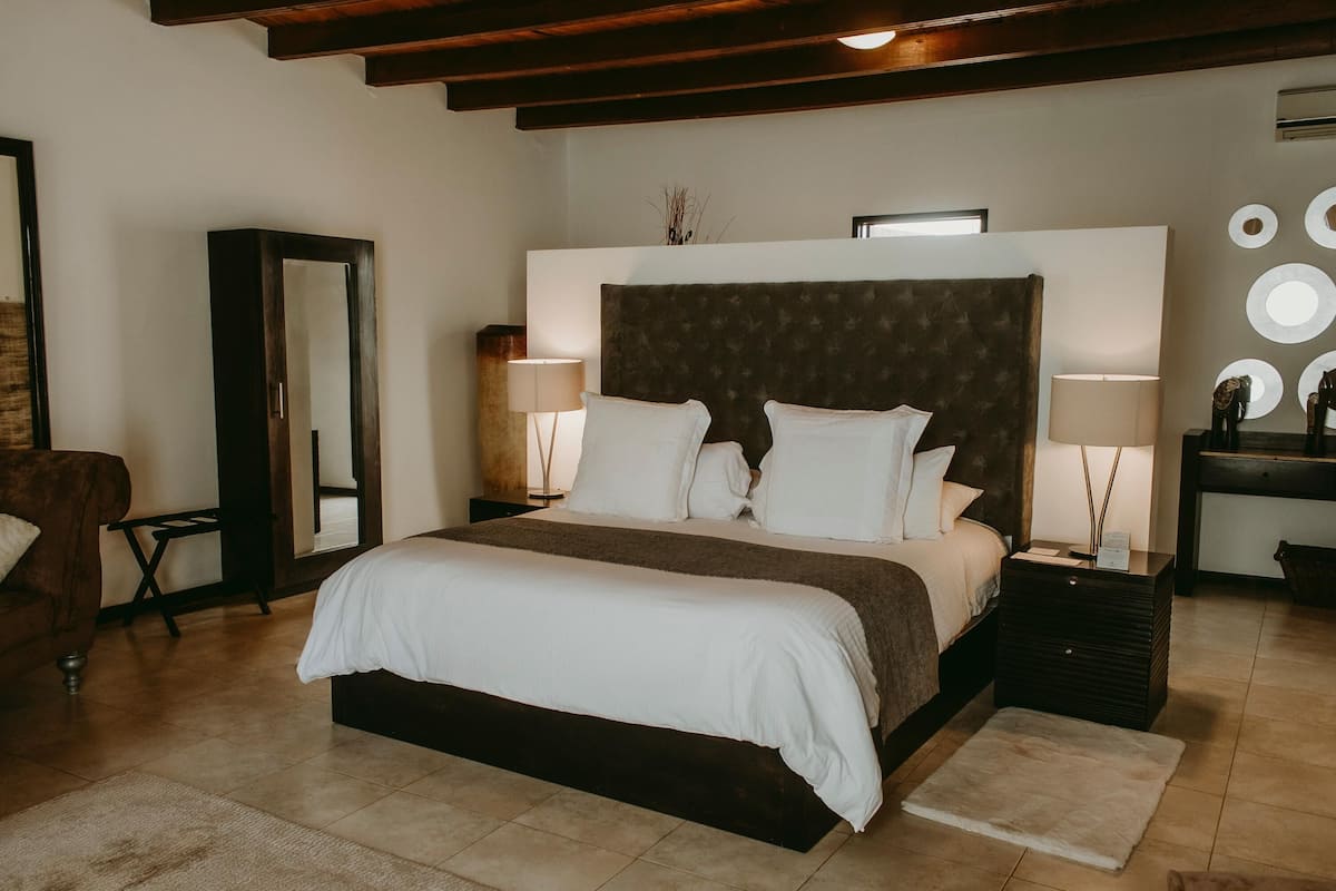 1 Schlafzimmer, Zimmersafe, kostenloses WLAN, Bettwäsche