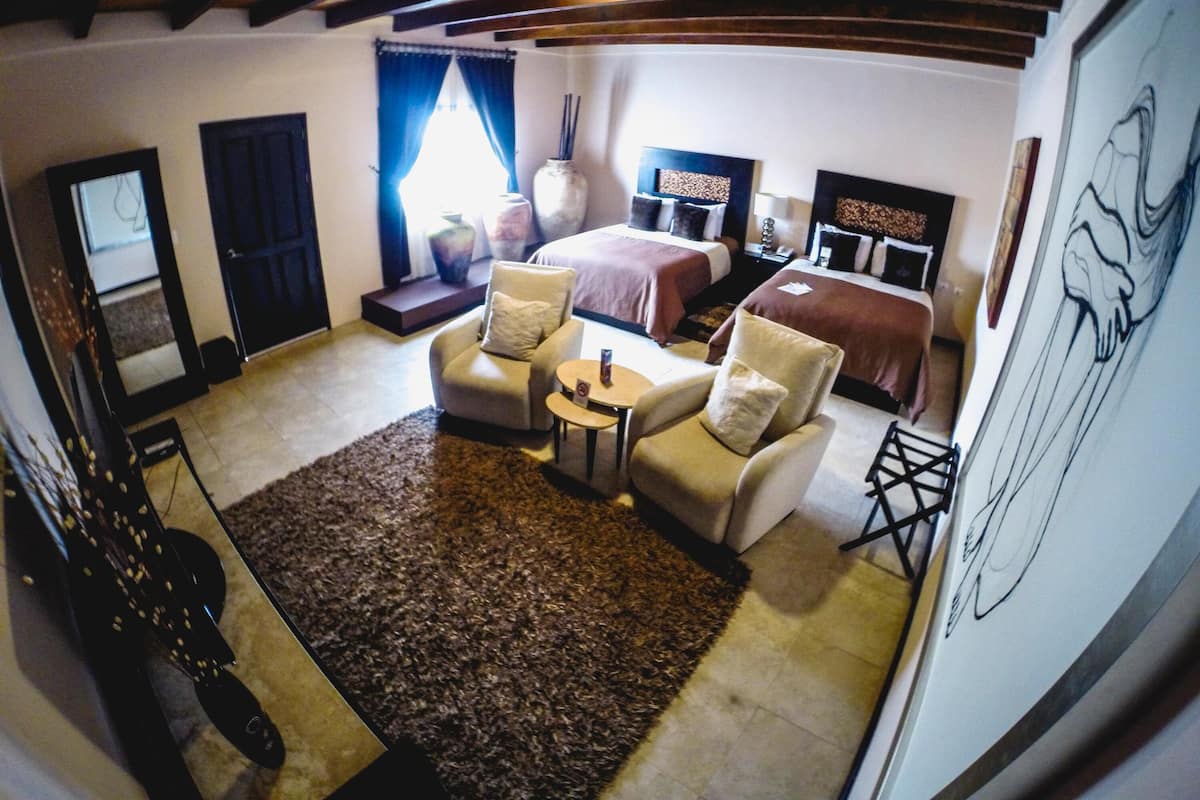 In-room safe, free WiFi, bed sheets