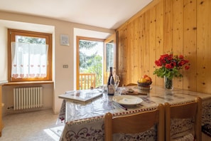 Apartment, 1 Bedroom, Balcony, Mountain View | Living area - Le Vieux Noyer (Saint-Pierre)