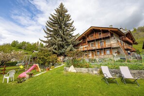 Front of property - Le Vieux Noyer (Saint-Pierre)