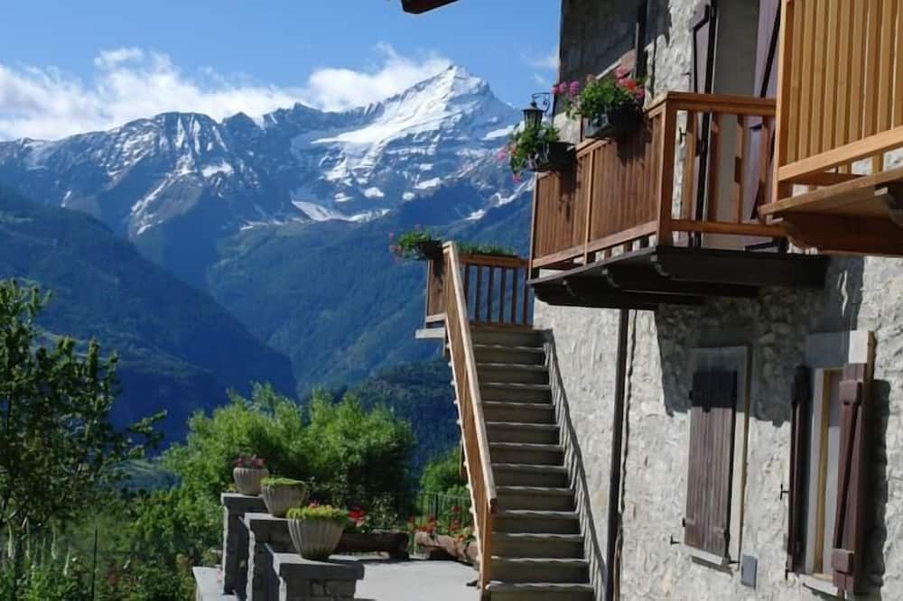 Le Vieux Noyer