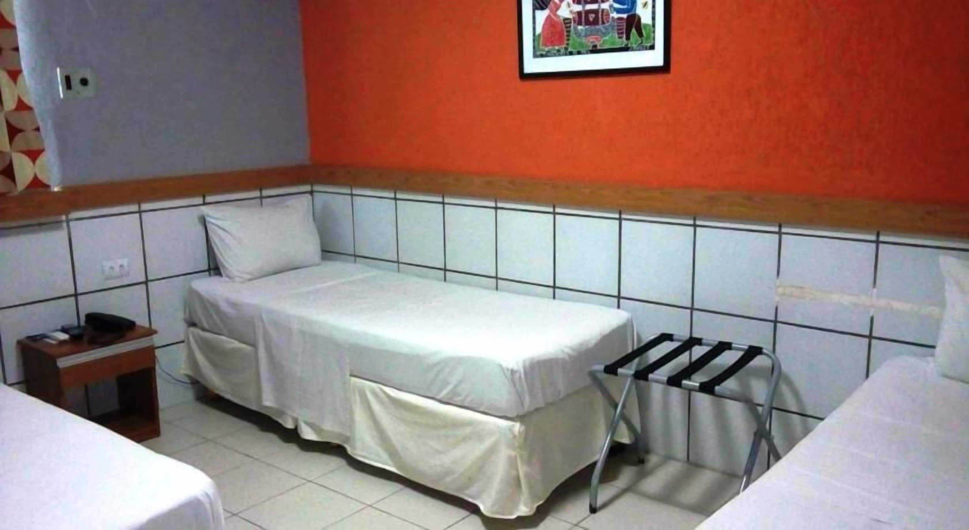 standard triple room | 1 bedroom, soundproofing, iron/ironing board, free wifi