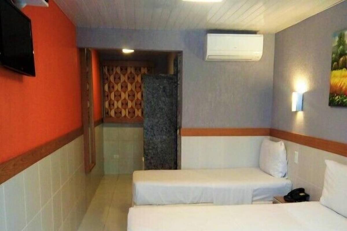Superior Triple Room | Soundproofing, iron/ironing board (on request), WiFi (free)