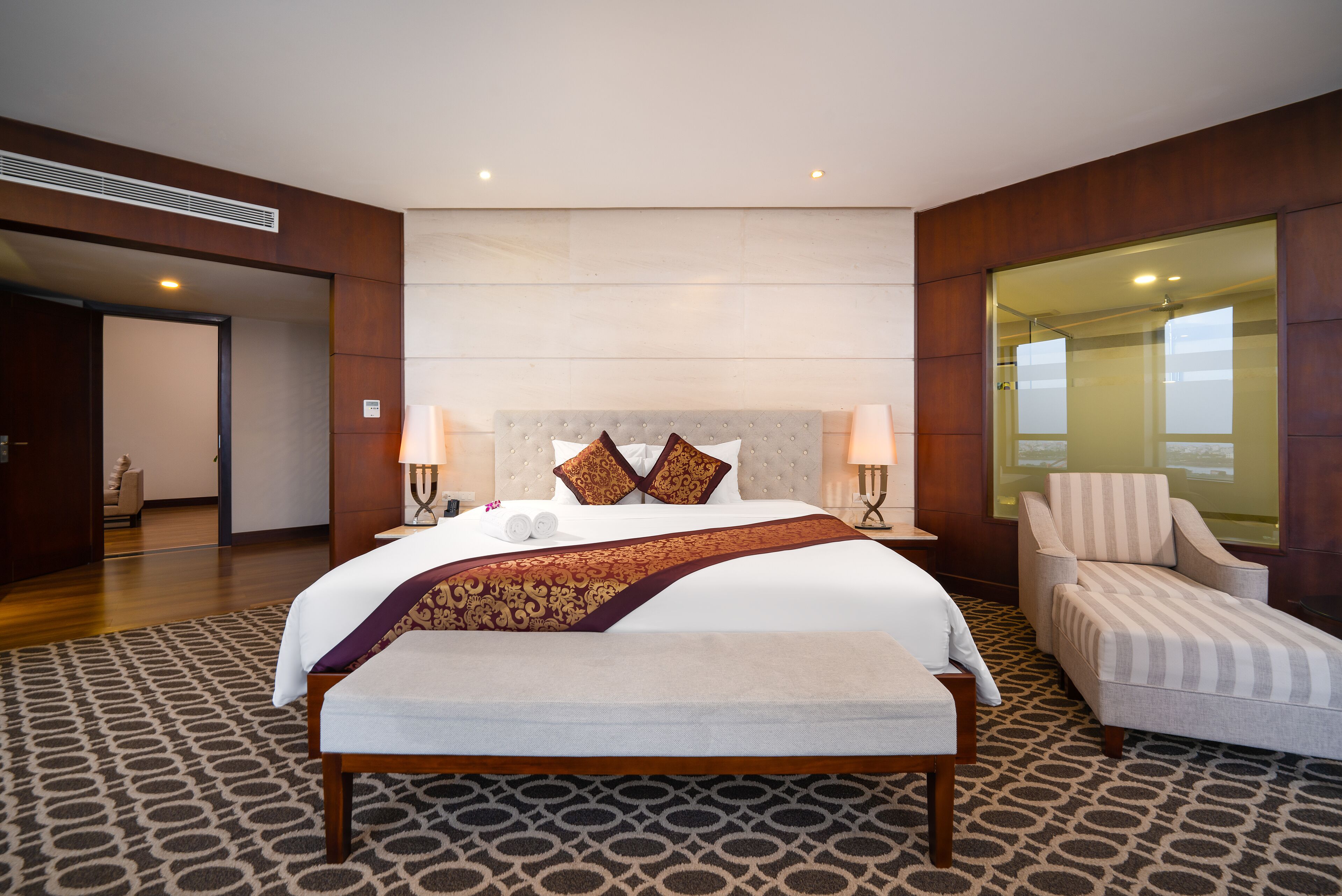 premier suite (free pick up airport service, please  book at least 1 day before arrival date) | 1 bedroom, minibar, in-room safe, blackout curtains