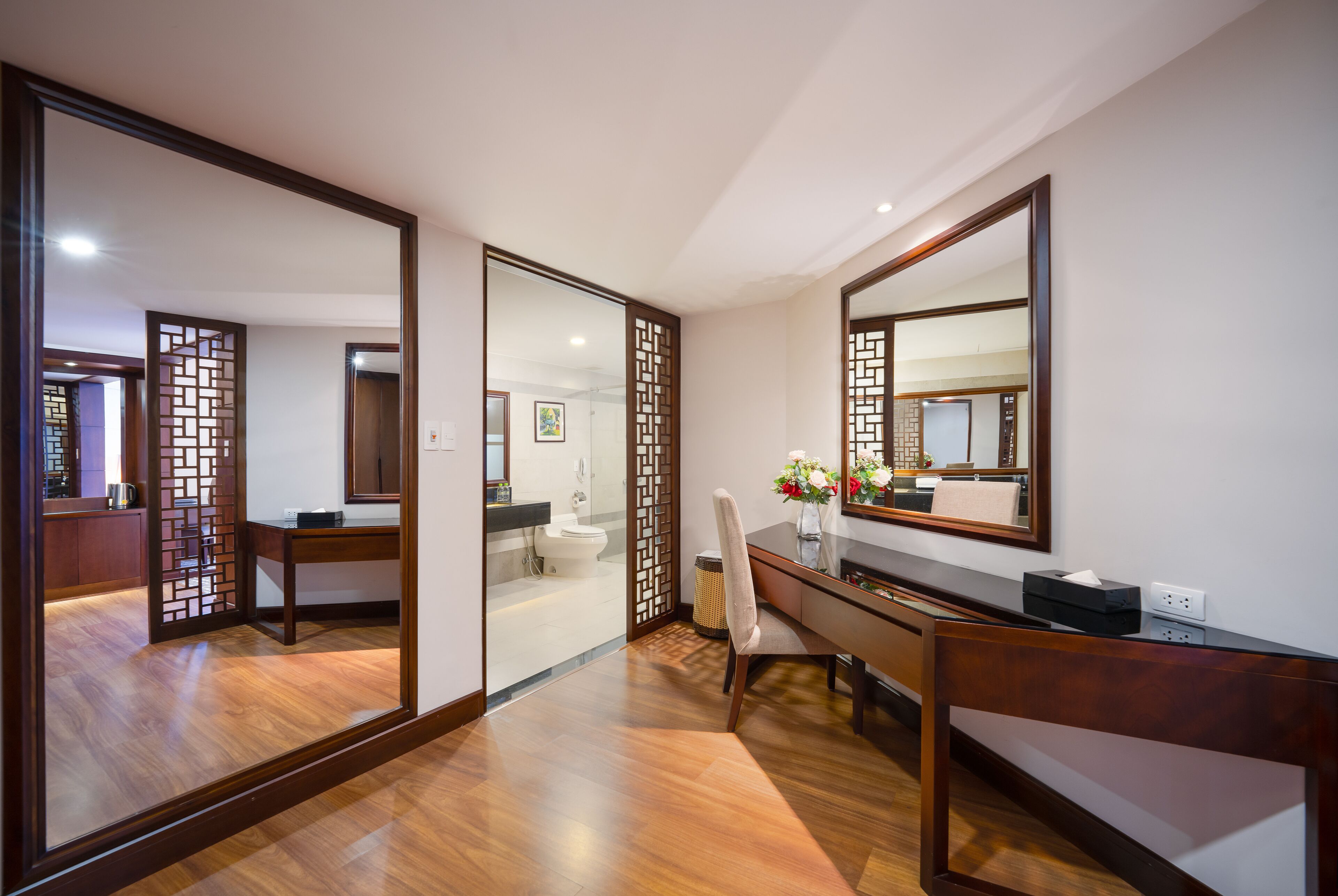 premier suite (free pick up airport service, please  book at least 1 day before arrival date) | 1 bedroom, minibar, in-room safe, blackout curtains