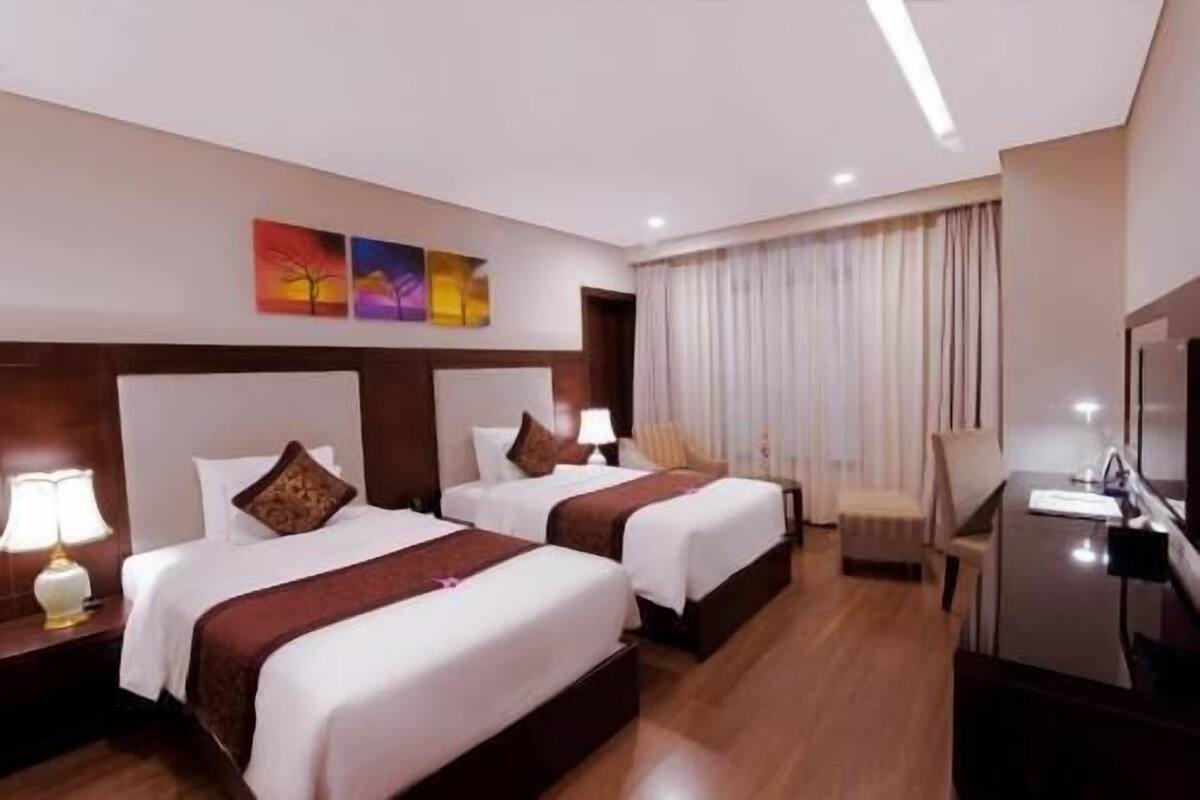 Minibar, in-room safe, blackout drapes, soundproofing