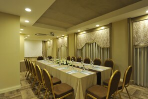 Business centre - Yasmak Comfort Hotel (Istanbul)