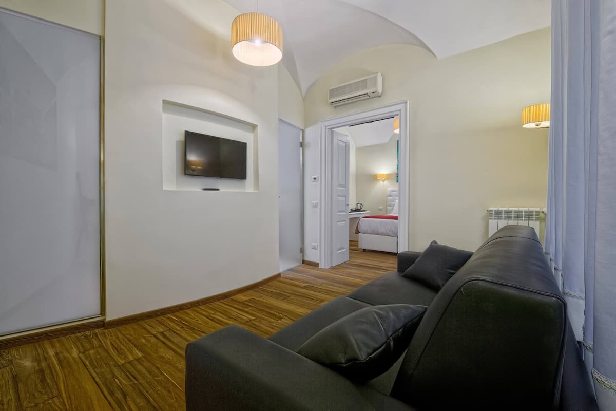 Junior Suite | 1 yatak odası, Frette Italian çarşaf takımı, kaliteli yatak takımı