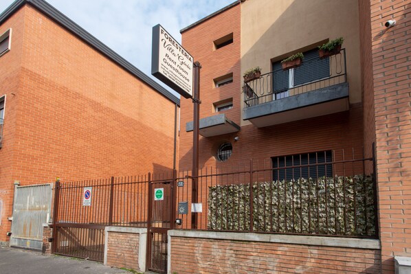 Façana frontal de l'allotjament