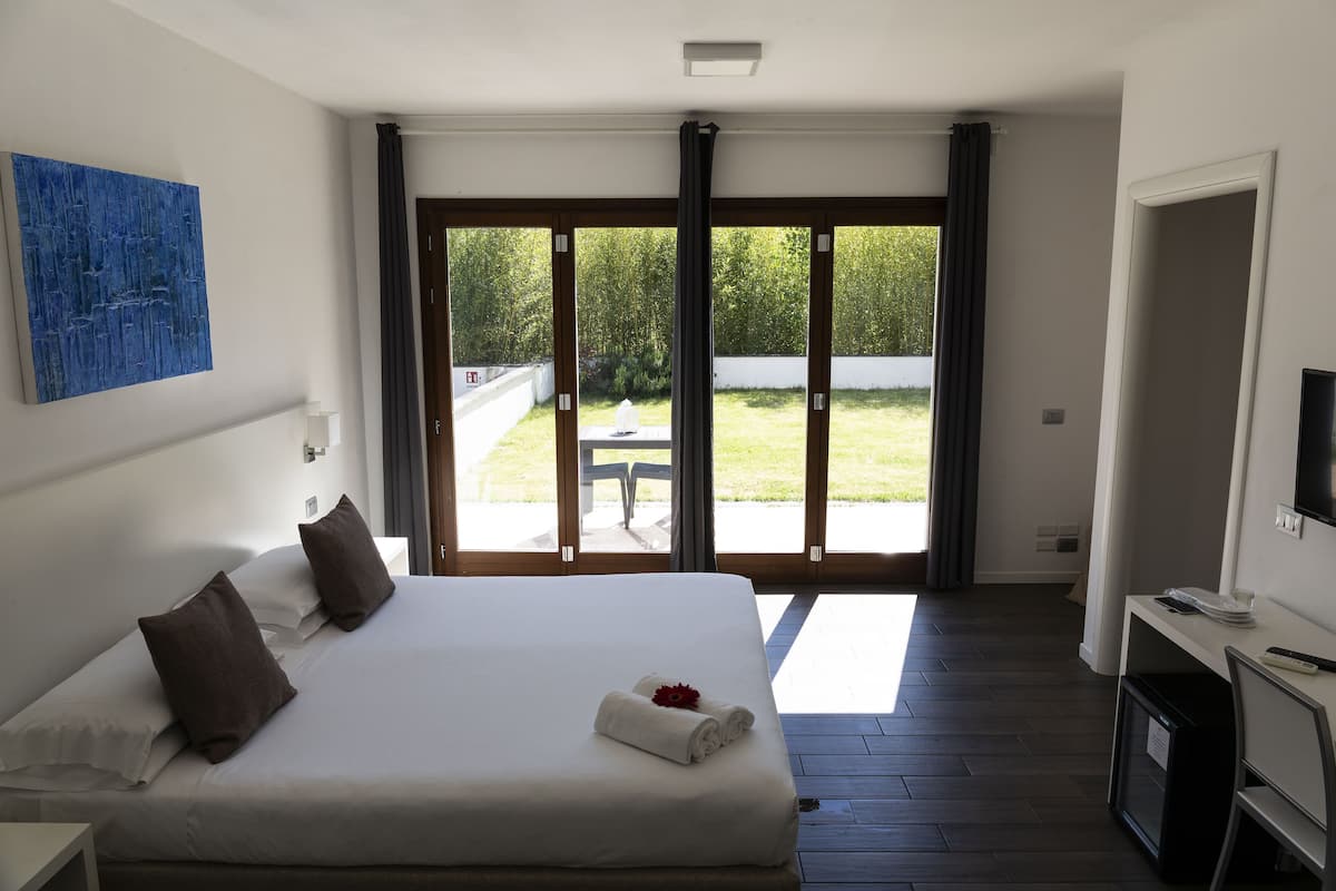 Superior kamer | 2 slaapkamers, luxe beddengoed, donzen dekbedden, een minibar