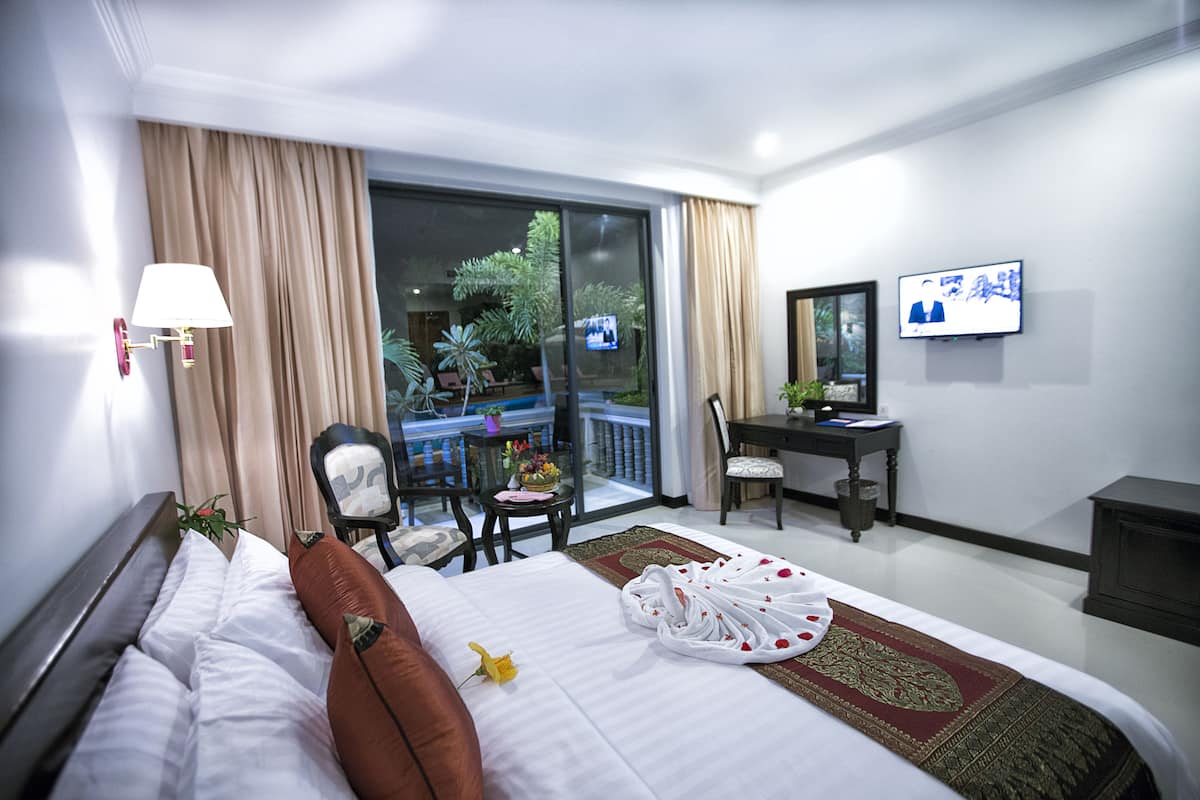 Ropa de cama de alta calidad, camas con pillow-top y minibar
