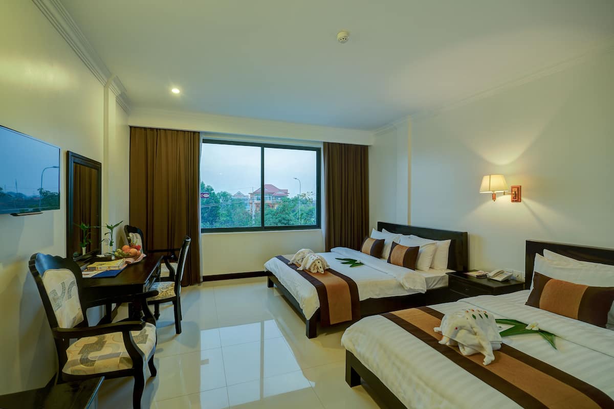 Family Two -Bedrooms Connecting -Free Pick Up | Vista desde la habitación