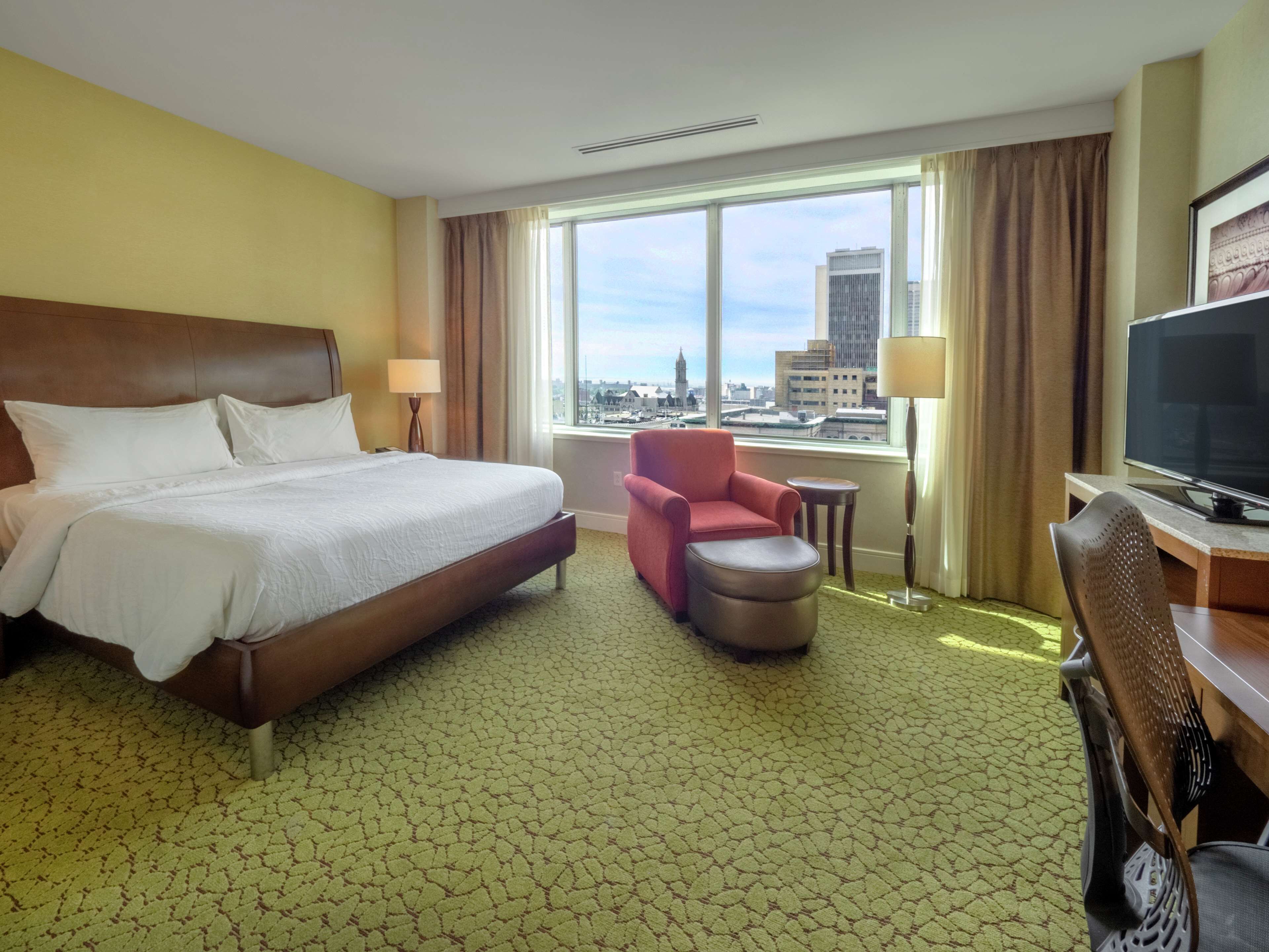 hypo-allergenic bedding, in-room safe, desk, laptop workspace