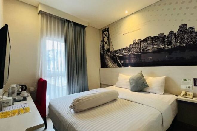 In-room safe, iron/ironing board, free WiFi