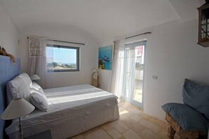 Superior Double Room | Premium bedding, in-room safe, individually decorated - Masseria Lama di Coccaro (Fasano)