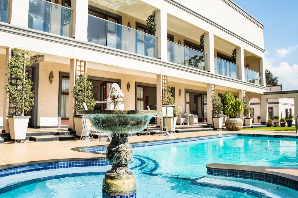 Inn & Out Plus Craighall