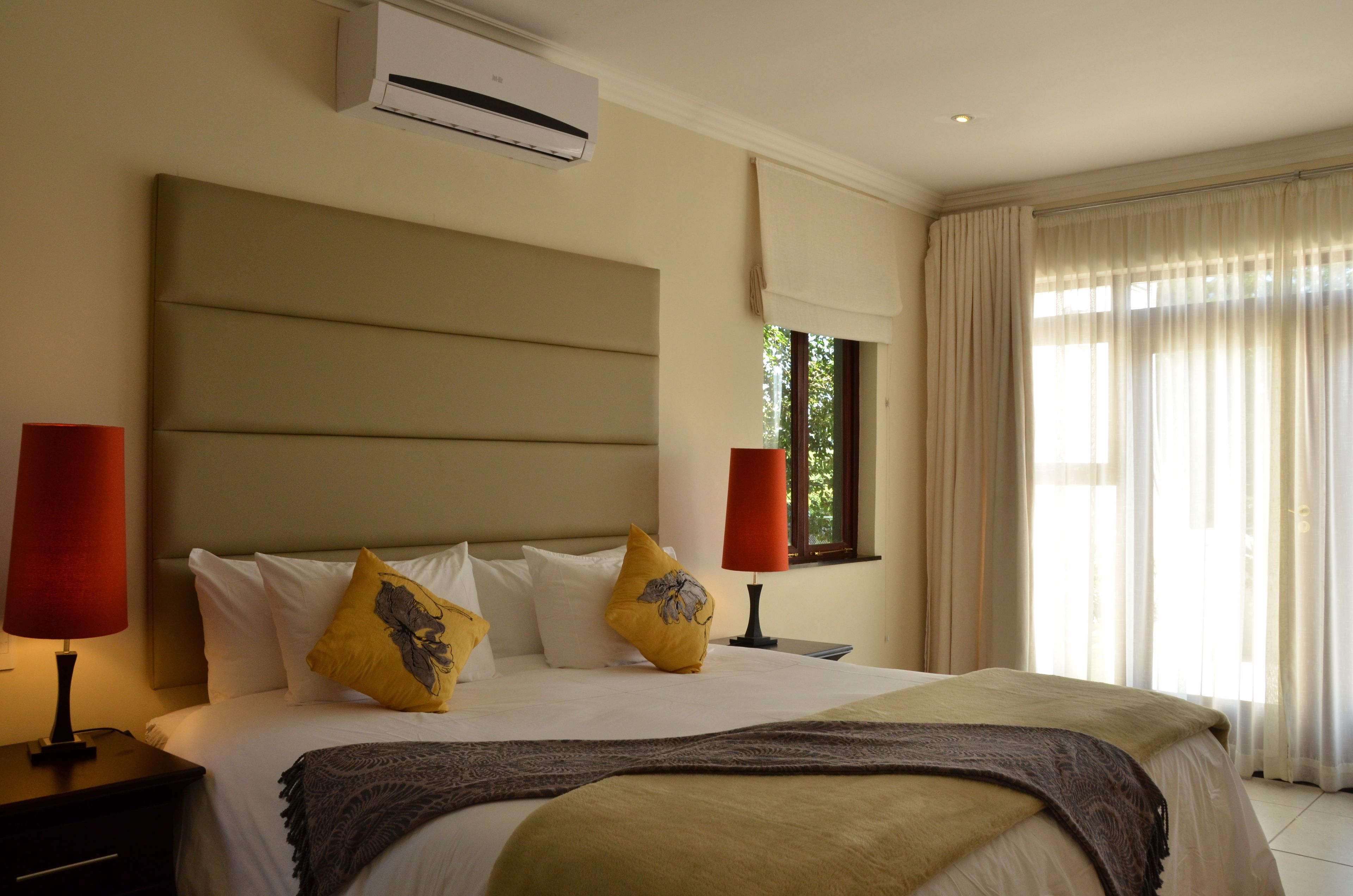 executive suite, 2 bedrooms, garden view | egyptian cotton sheets, premium bedding, memory-foam beds, minibar