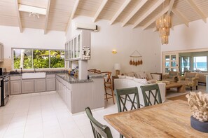 Private kitchen - Las Canas Beach Retreat (Gaspar Hernandez)