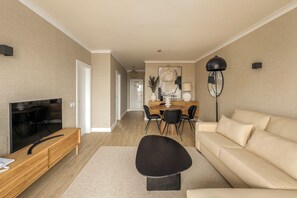 Leilighet – comfort, 1 soverom | Oppholdsområde | TV