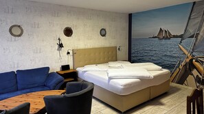 Double Room | In-room safe, individually decorated, individually furnished, desk - Hotel Zierow (Zierow)
