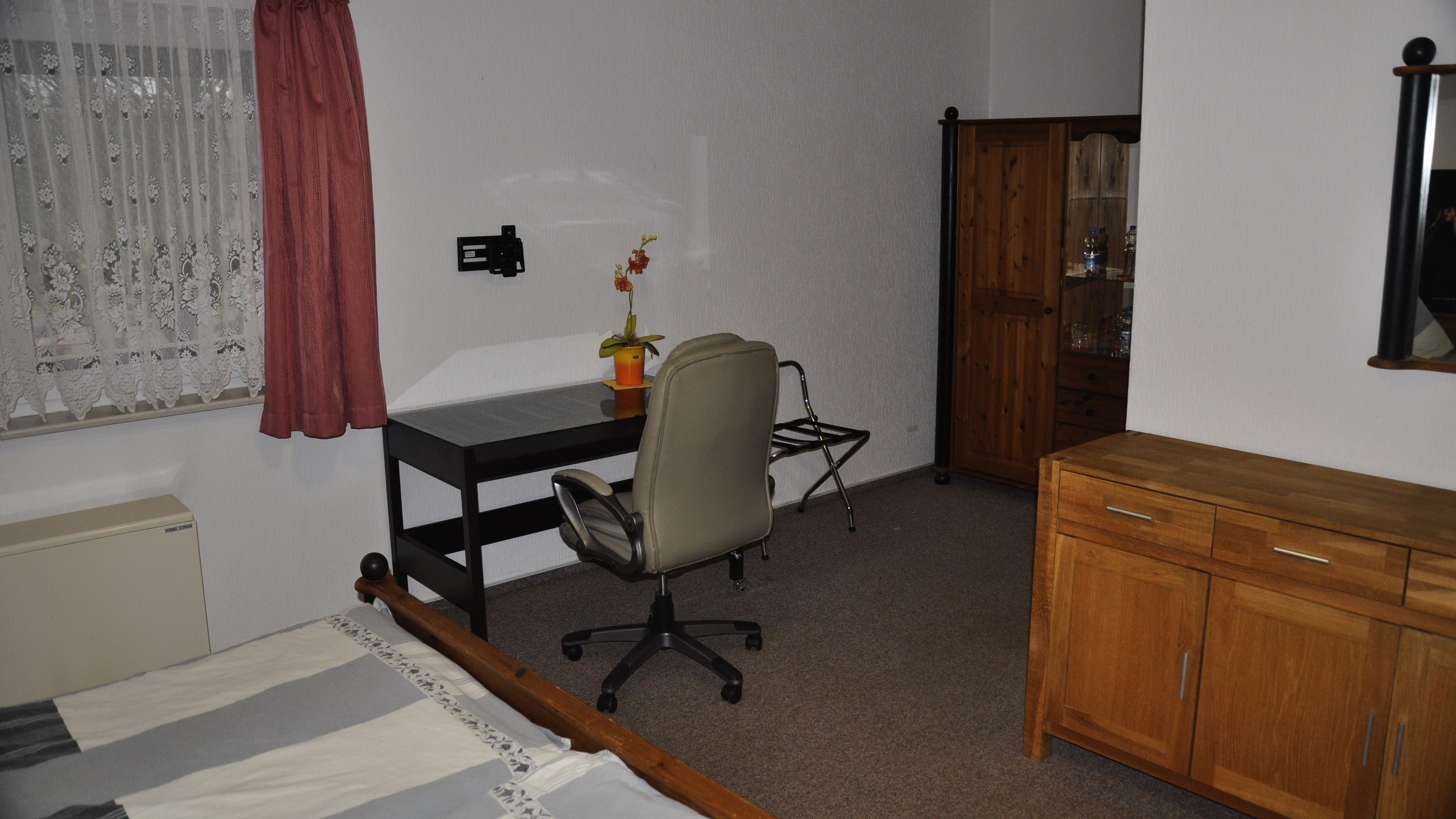 apartment, 2 bedrooms | 1 bedroom, in-room safe, individually decorated, individually furnished