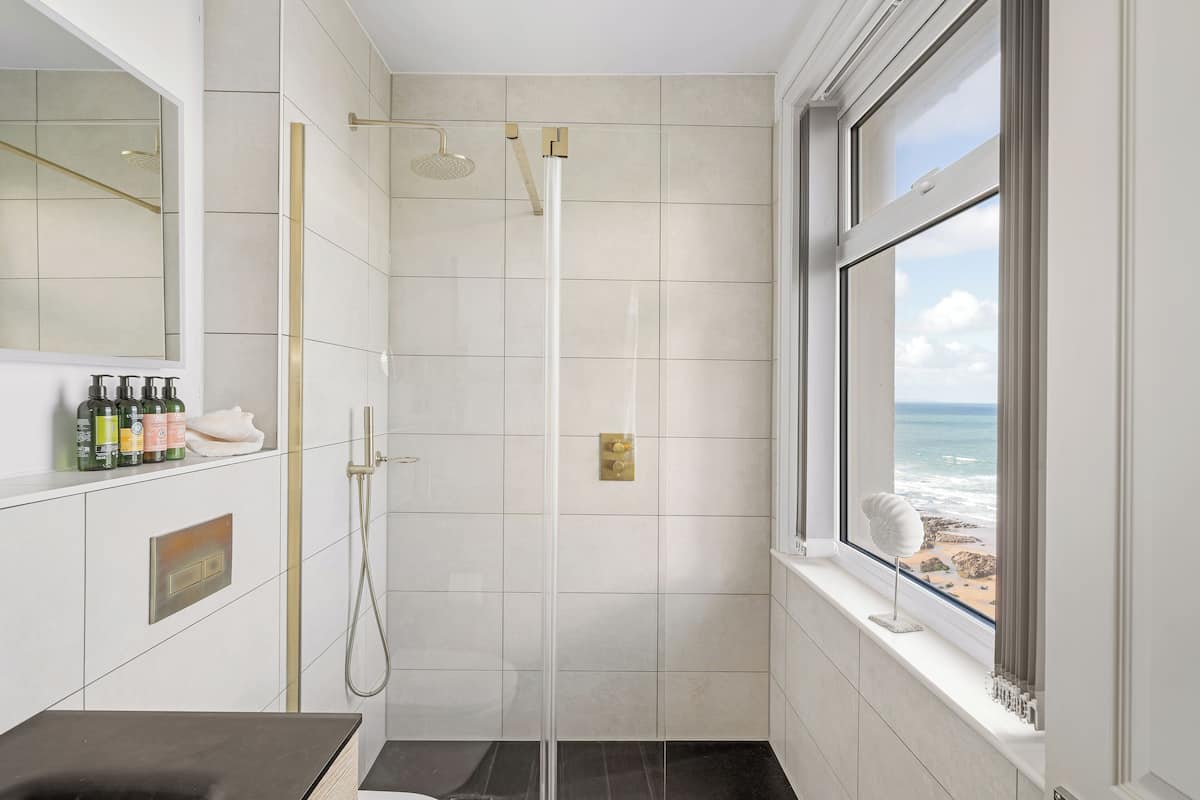 classic double room, sea view | individually decorated, individually furnished, iron/ironing board